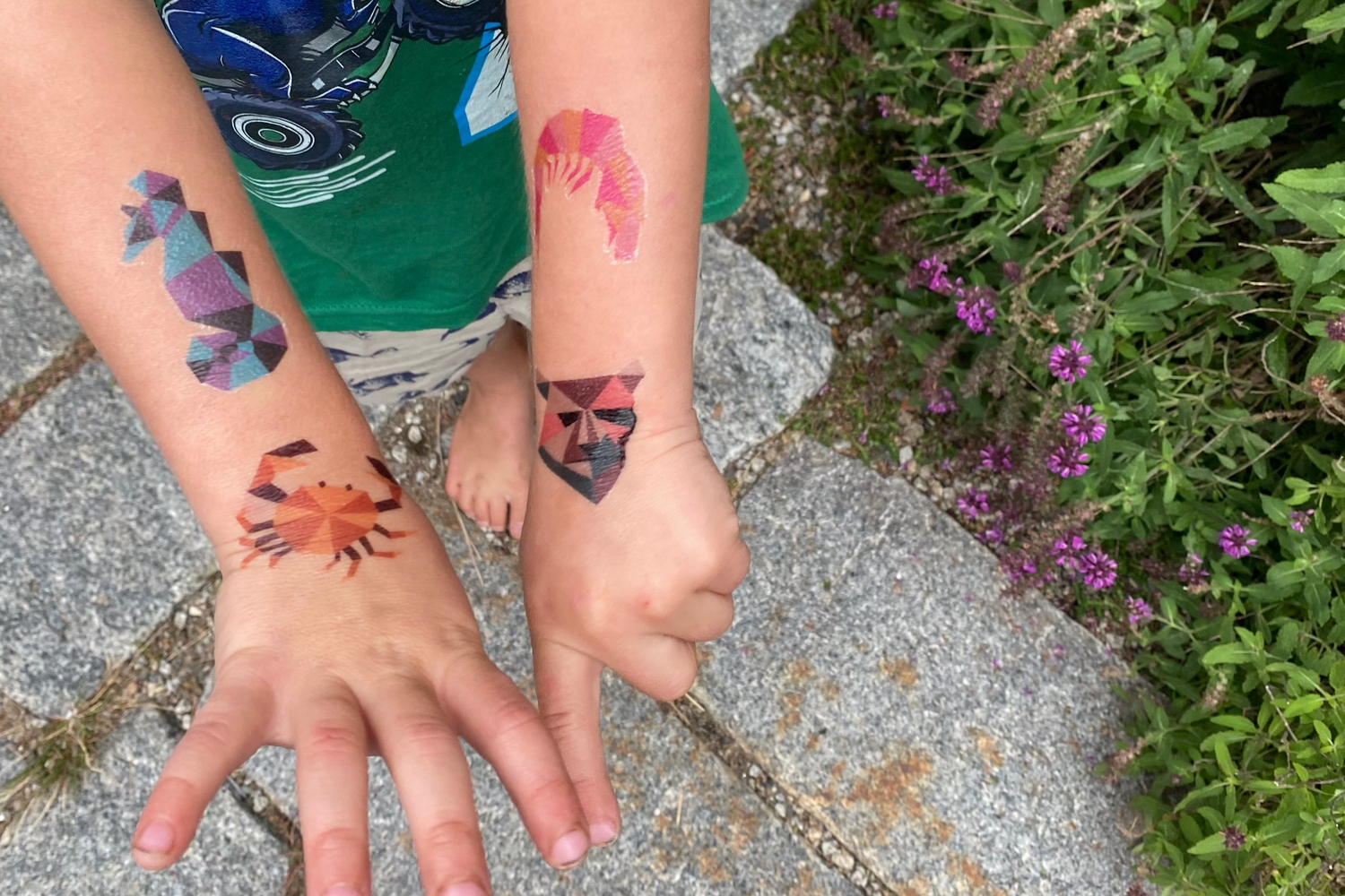 Temporary animal tattoos